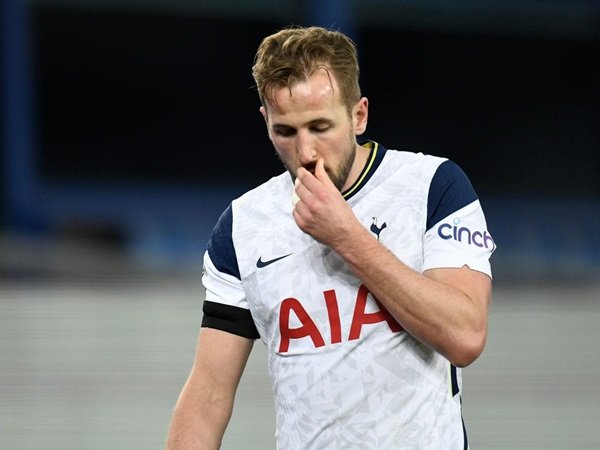 Bóng đá Anh 3/8: Harry Kane bỏ tập, Tottenham dọa phạt
