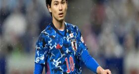 Bóng đá Anh 1/7: Klopp thừa nhận không muốn bán Minamino