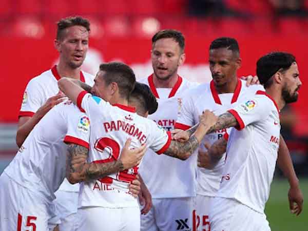 Sevilla FC là đội bóng vô địch Cúp C2/Europa League nhiều nhất trong lịch sử