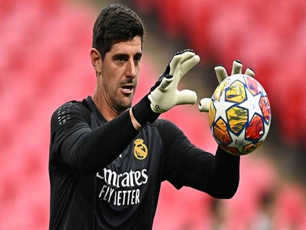 Tin Real: Thibaut Courtois xác nhận gia hạn với Real Madrid