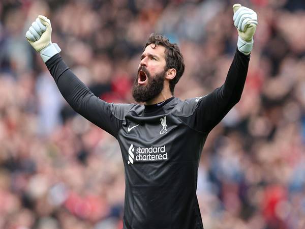 Thủ môn Liverpool hiện nay là ai và vai trò của họ