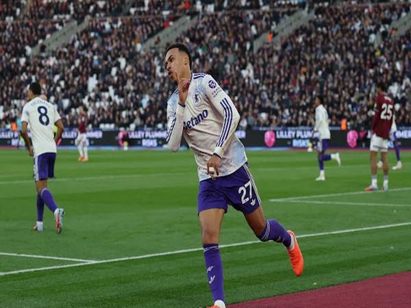 Phong độ xuất sắc tại Aston Villa