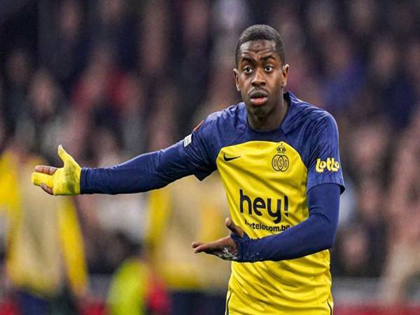 Sự nghiệp bóng đá của Noah Sadiki